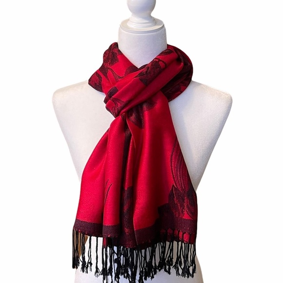 Red Chili Pashmina Silk Scarf/ Shawl NEW - Picture 3 of 8